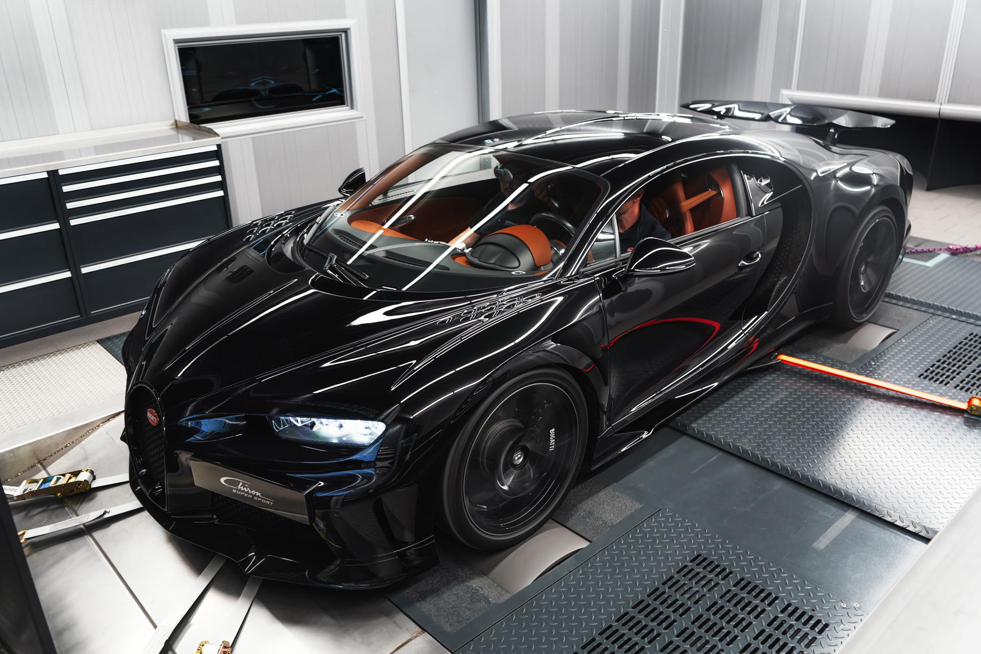 Bugatti Verifies Chiron Super Sport’s Horsepower Through Dyno Test