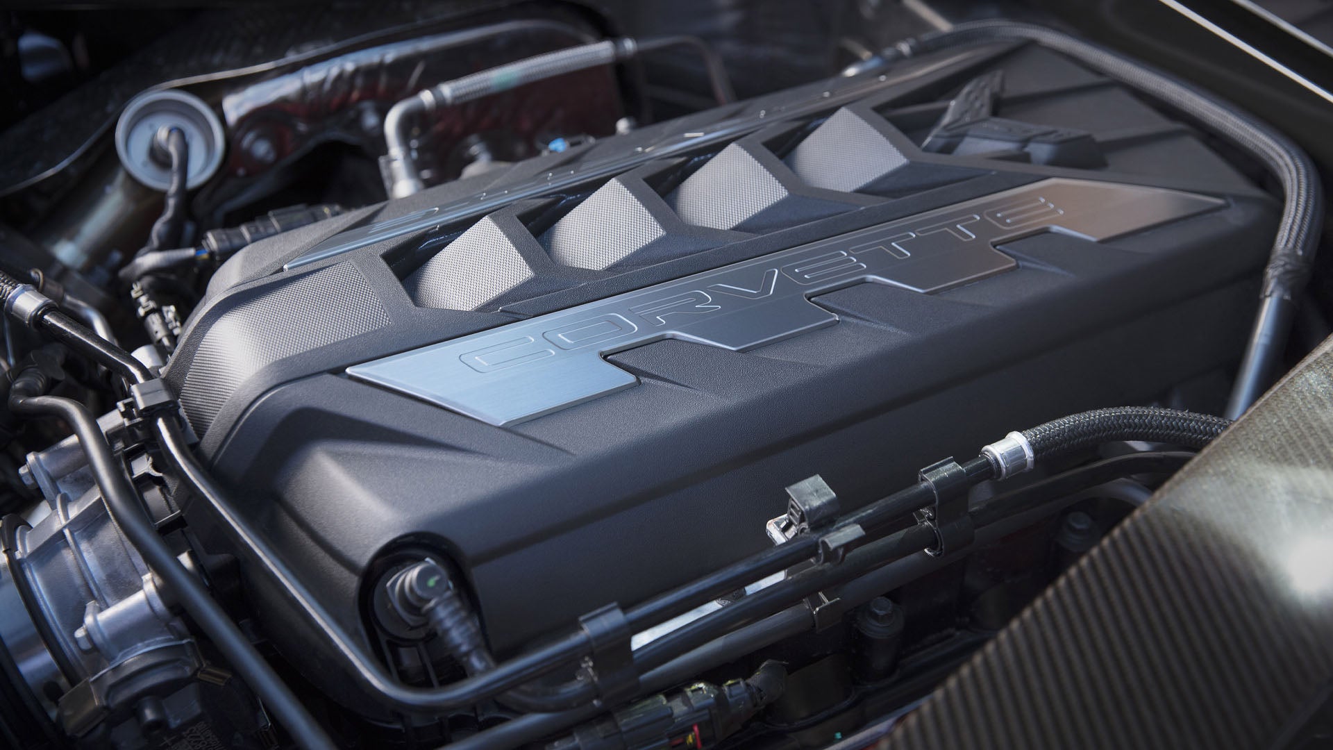 GM to Release Sixth-Generation Small Block V8 Despite Electric-Only Goal by 2035