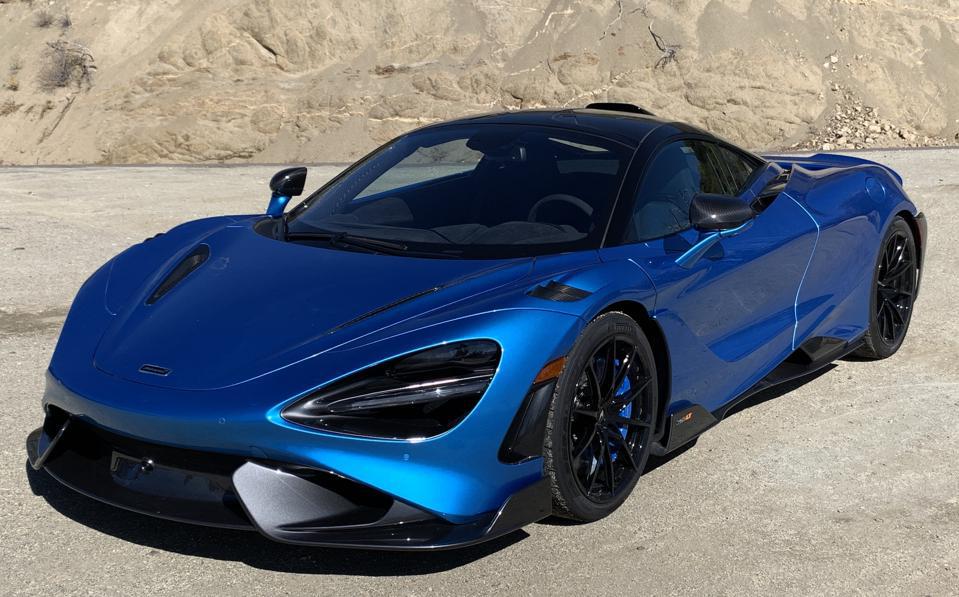 2023 McLaren Artura makes a huge impact