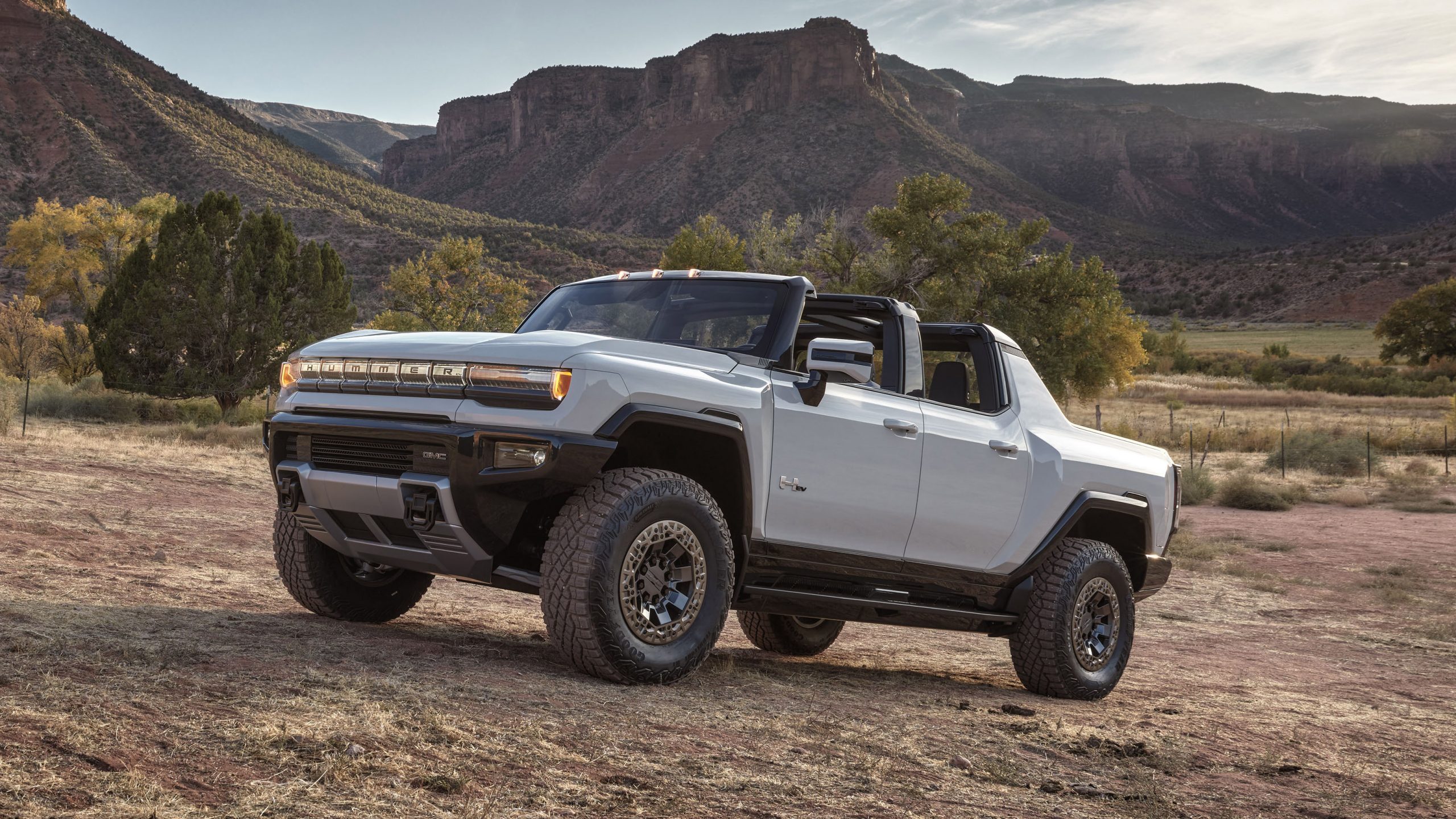 GMC Hummer EV Issues Catch Up to Super-Fast “Supertruck”